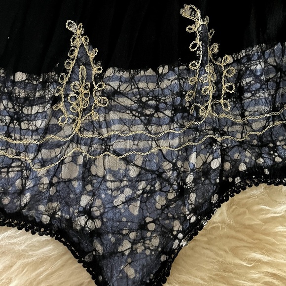 Navy Blue Swing Embroidered Tie Dye Swing Sleeveless Tunic Top - Picture 4 of 5